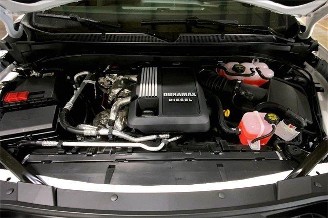 2025 Chevrolet Suburban Vehicle Photo in KANSAS CITY, MO 64114-4502