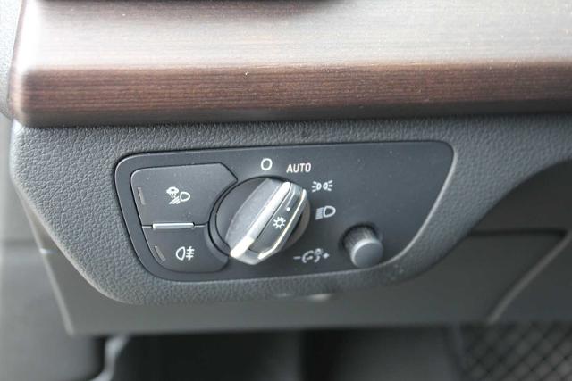 2024 Audi Q5 Vehicle Photo in HOUSTON, TX 77090