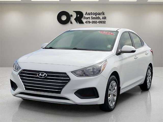 Used 2022 Hyundai Accent SE with VIN 3KPC24A63NE154640 for sale in Fort Smith, AR