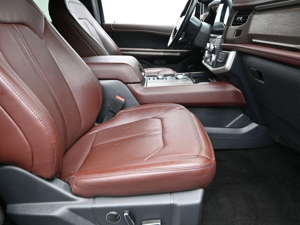 2022 Ford Expedition Max Vehicle Photo in Cedar Rapids, IA 52402