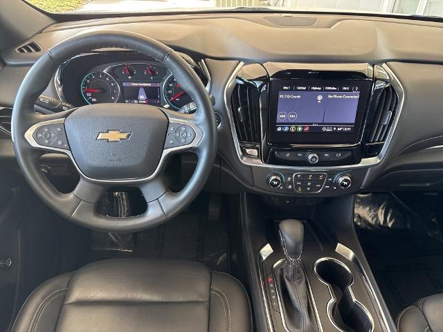 2023 Chevrolet Traverse Vehicle Photo in MANHATTAN, KS 66502-5036