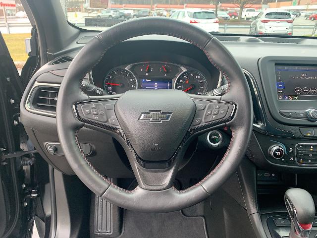 2022 Chevrolet Equinox Vehicle Photo in MOON TOWNSHIP, PA 15108-2571