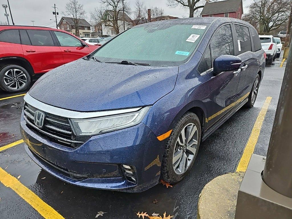 Used 2022 Honda Odyssey Touring with VIN 5FNRL6H84NB045754 for sale in Akron, OH