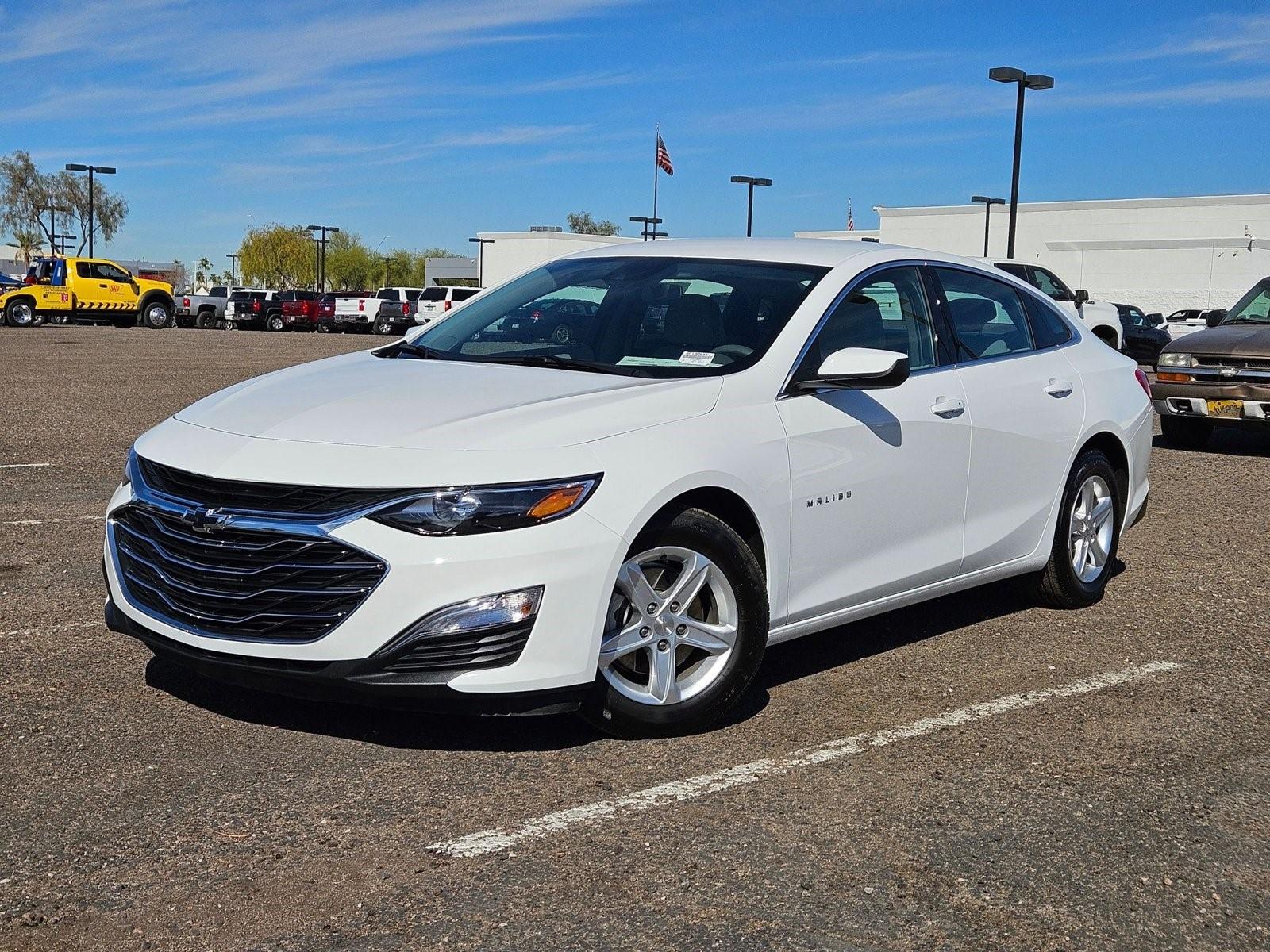 2025 Chevrolet Malibu Vehicle Photo in GILBERT, AZ 85297-0446