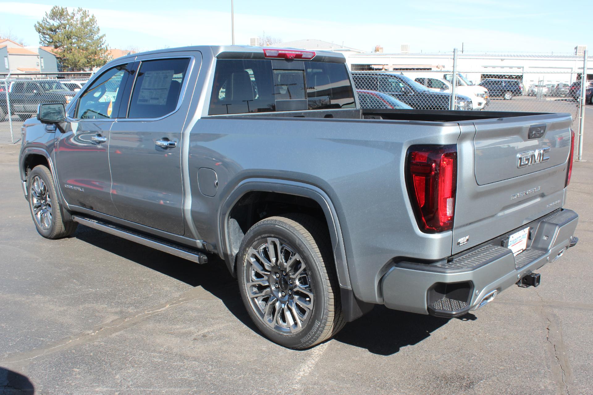 2025 GMC Sierra 1500 Vehicle Photo in AURORA, CO 80012-4011