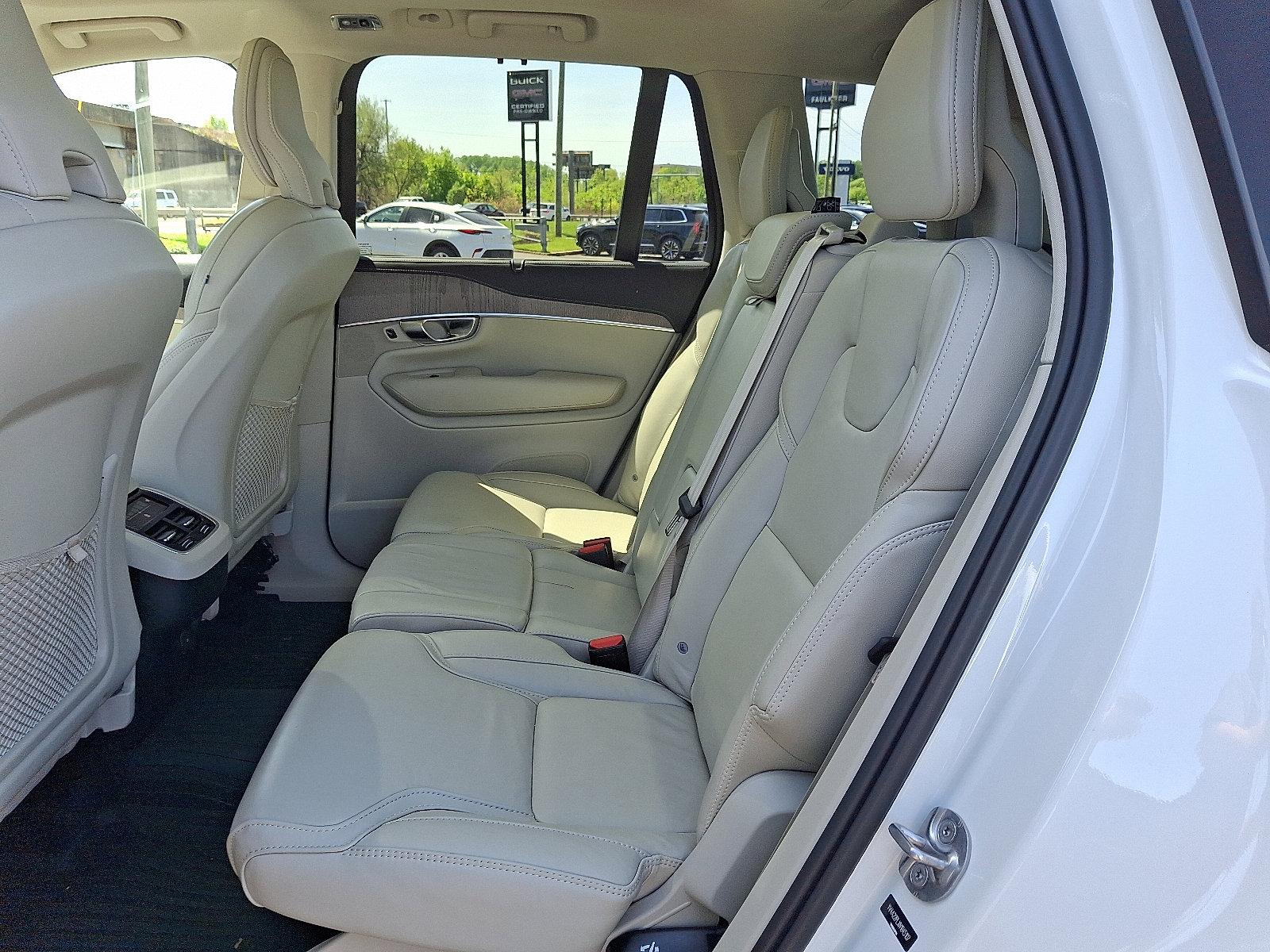 2022 Volvo XC90 Vehicle Photo in Trevose, PA 19053