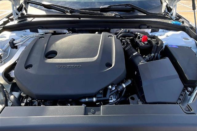 2025 Volvo V90 Cross Country Vehicle Photo in Houston, TX 77007
