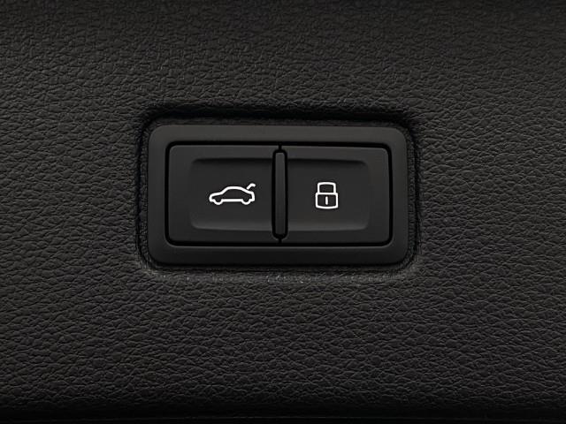 2025 Audi Q7 Vehicle Photo in Appleton, WI 54913