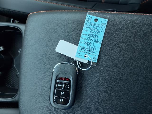 2025 Honda CR-V Hybrid Vehicle Photo in Oshkosh, WI 54904