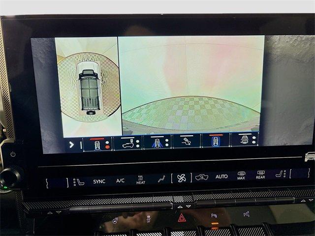 2025 GMC HUMMER EV SUV Vehicle Photo in PUYALLUP, WA 98371-4149