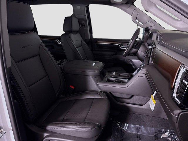 2025 GMC Sierra 2500 HD Vehicle Photo in PUYALLUP, WA 98371-4149