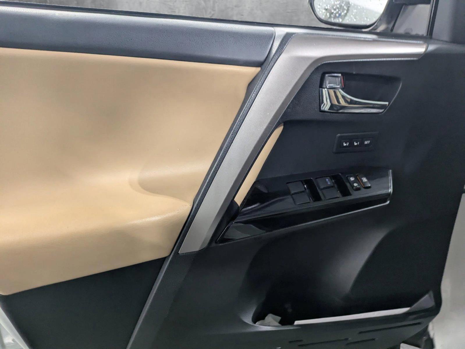 2018 Toyota RAV4 Vehicle Photo in Winter Park, FL 32792