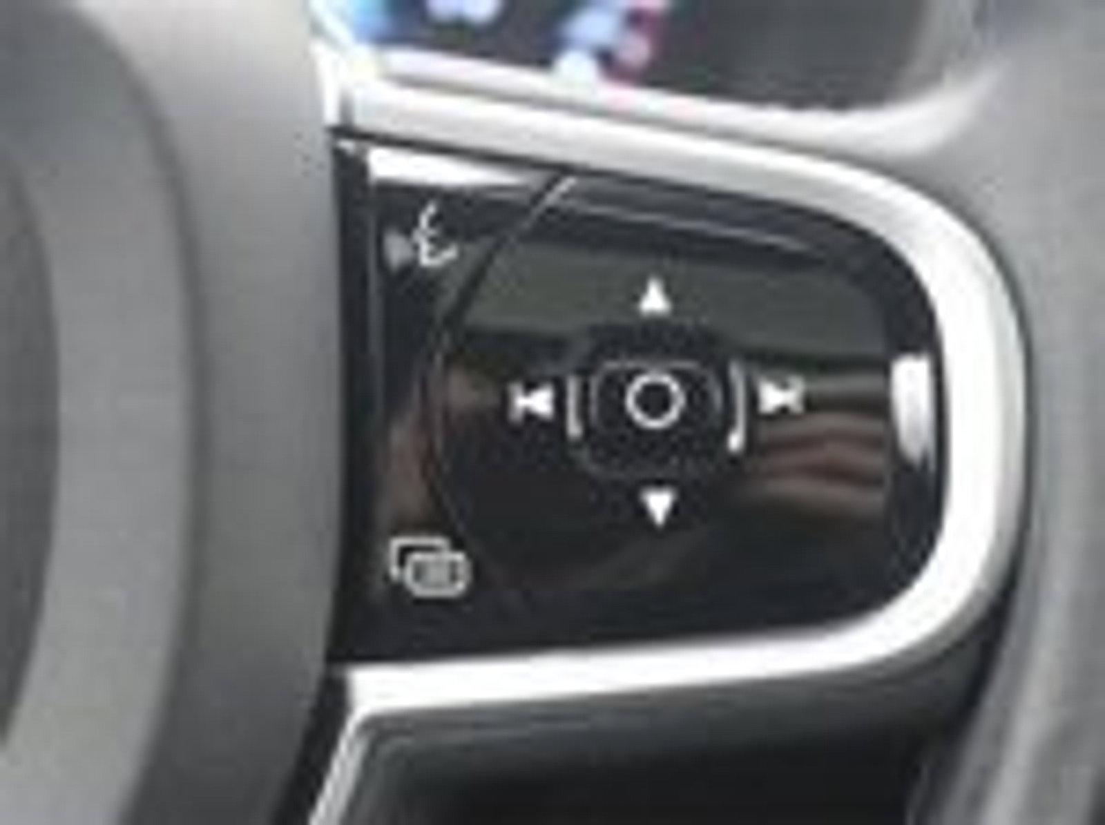 2022 Volvo XC90 Vehicle Photo in Trevose, PA 19053
