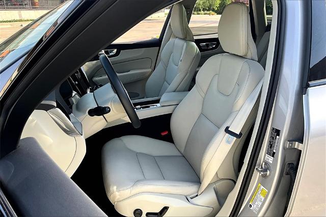 2025 Volvo XC60 Plug-In Hybrid Vehicle Photo in Houston, TX 77007