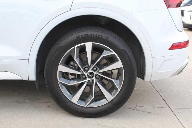 2022 Audi Q5 Vehicle Photo in HOUSTON, TX 77090