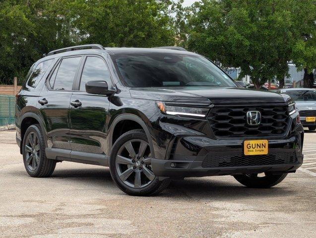 2025 Honda Pilot Vehicle Photo in San Antonio, TX 78230