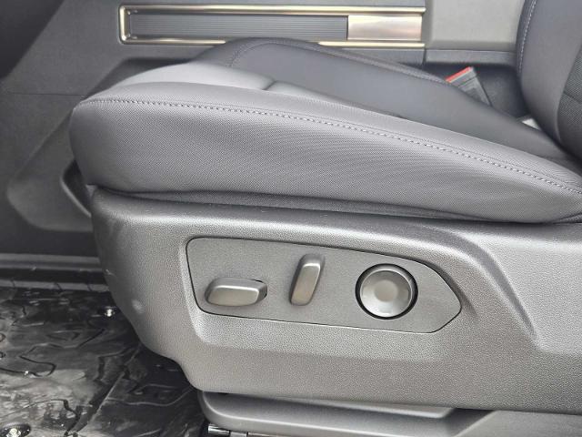 2025 GMC HUMMER EV Pickup Vehicle Photo in DALLAS, TX 75209-3016