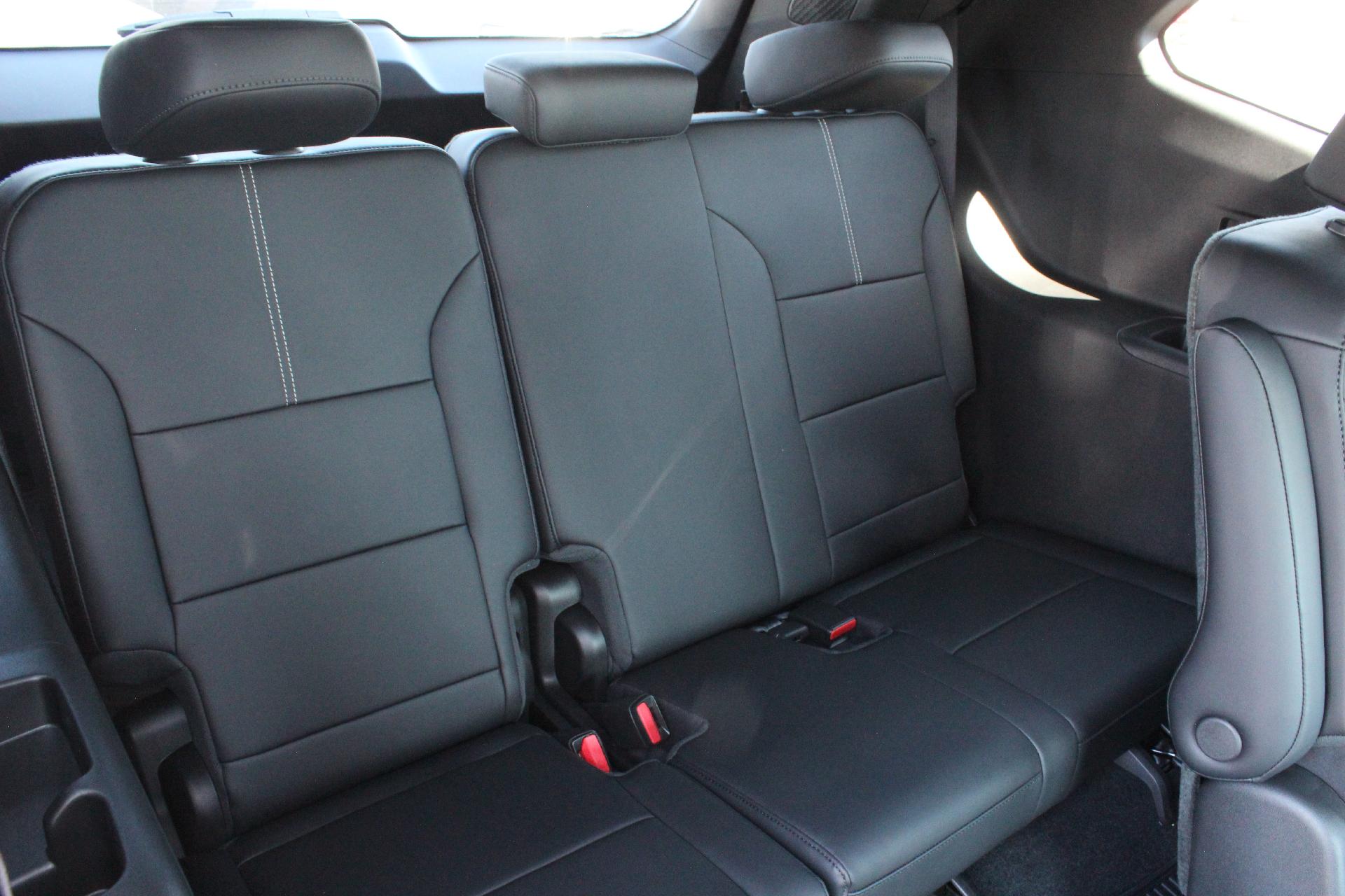 2025 GMC Acadia Vehicle Photo in AURORA, CO 80012-4011