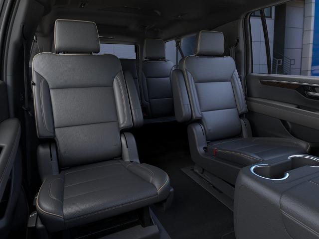 2025 Chevrolet Suburban Vehicle Photo in KANSAS CITY, MO 64114-4502