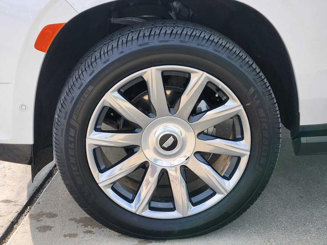 2021 Cadillac Escalade ESV Vehicle Photo in DENTON, TX 76210-9321