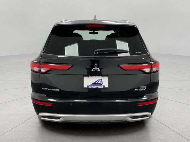 2024 Mitsubishi Outlander Plug-In Hybrid Vehicle Photo in Appleton, WI 54913