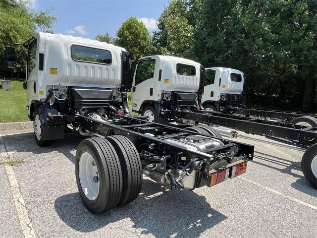 2025 Chevrolet Low Cab Forward 4500 Vehicle Photo in ALCOA, TN 37701-3235