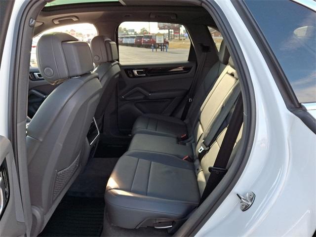 2020 Porsche Cayenne Vehicle Photo in LEWES, DE 19958-4935