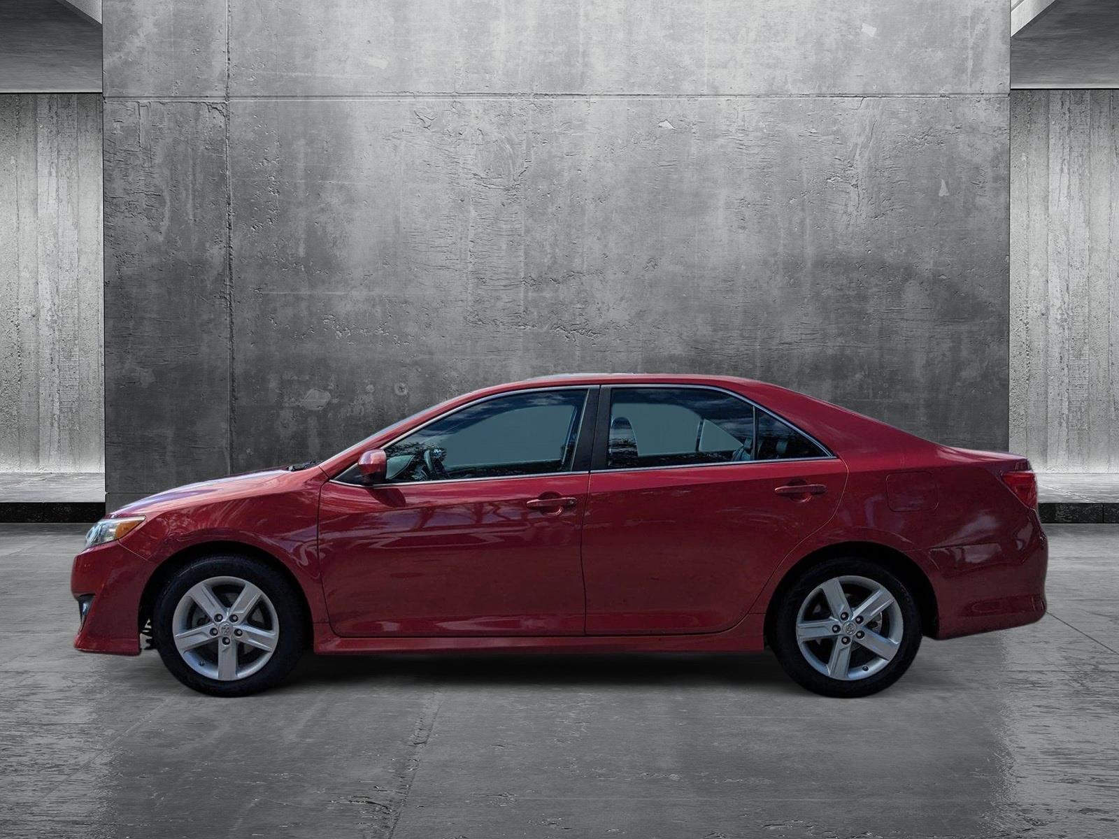 2013 Toyota Camry Vehicle Photo in Tampa, FL 33614