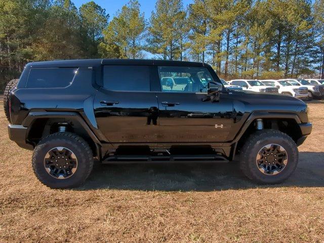 2025 GMC HUMMER EV SUV Vehicle Photo in ALBERTVILLE, AL 35950-0246