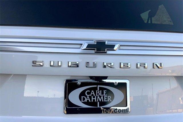 2022 Chevrolet Suburban Vehicle Photo in TOPEKA, KS 66609-0000