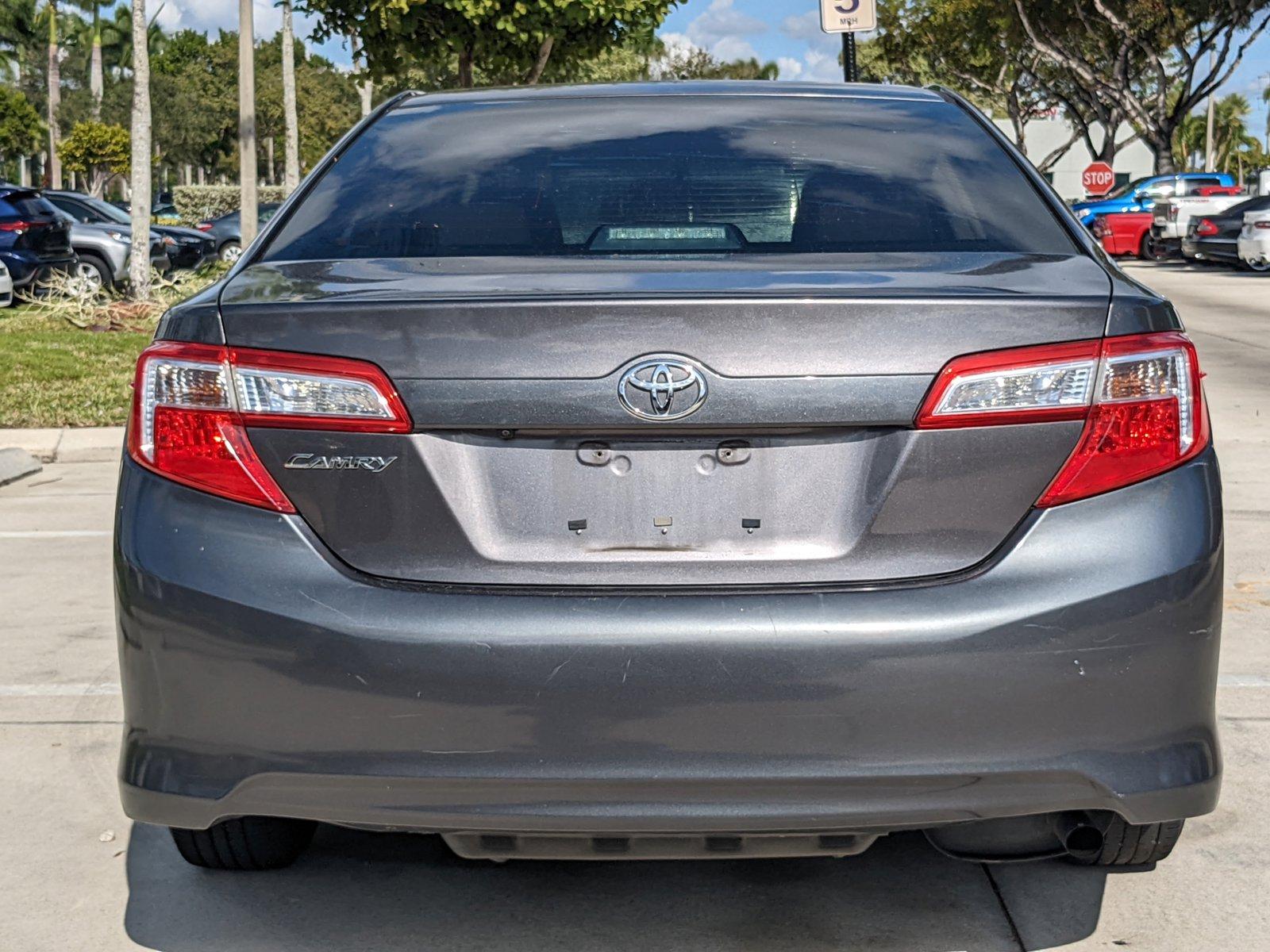 2014 Toyota Camry Vehicle Photo in Davie, FL 33331