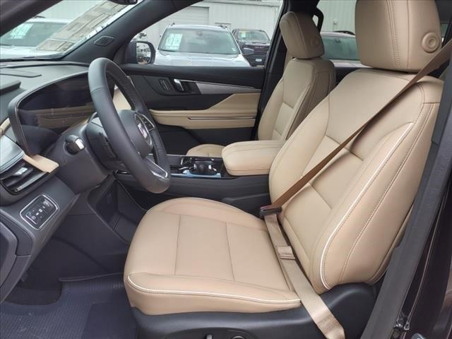 2025 Buick Enclave Vehicle Photo in ROSENBERG, TX 77471-5675