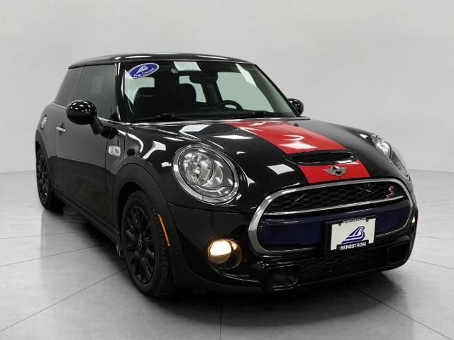 2015 MINI Cooper S Hardtop Vehicle Photo in Appleton, WI 54913