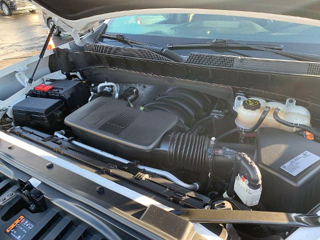 2021 Chevrolet Silverado 1500 Vehicle Photo in MOON TOWNSHIP, PA 15108-2571