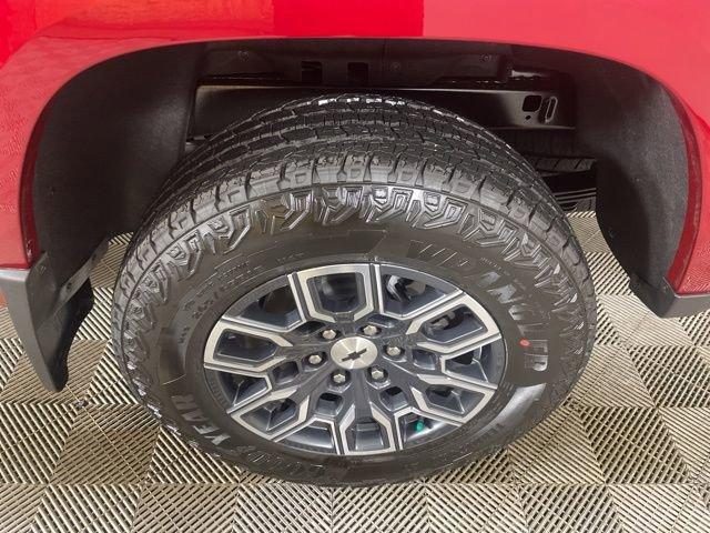 2025 Chevrolet Colorado Vehicle Photo in PHOENIX, AZ 85014-3381