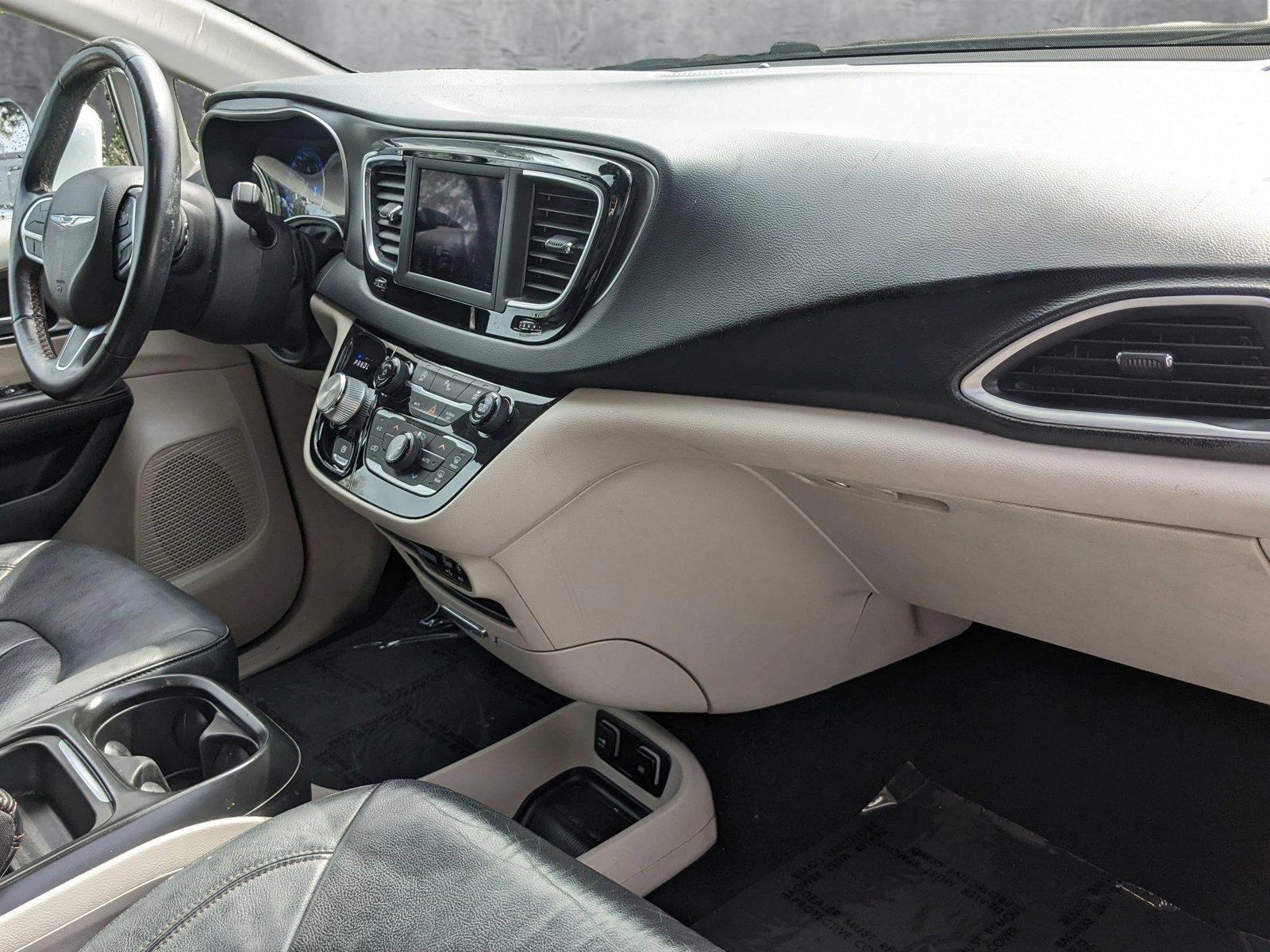 2020 Chrysler Pacifica Vehicle Photo in Jacksonville, FL 32256