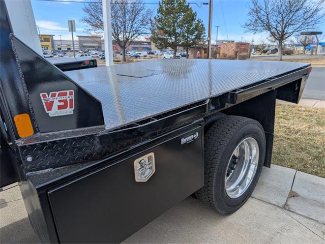 2024 Chevrolet Silverado Chassis Cab Vehicle Photo in ENGLEWOOD, CO 80113-6708