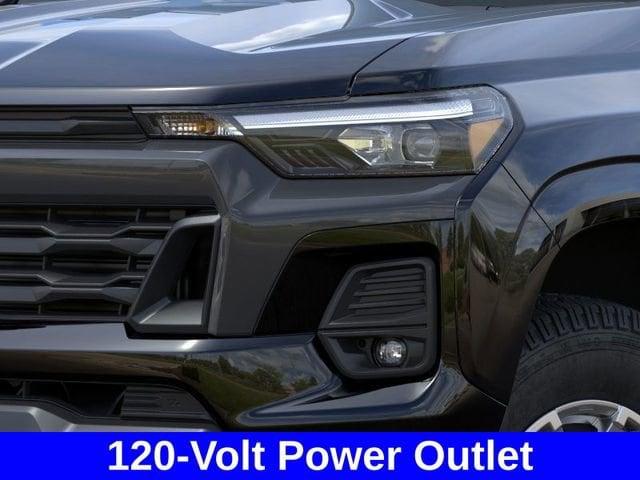 2025 Chevrolet Colorado Vehicle Photo in BROCKTON, MA 02301-7113