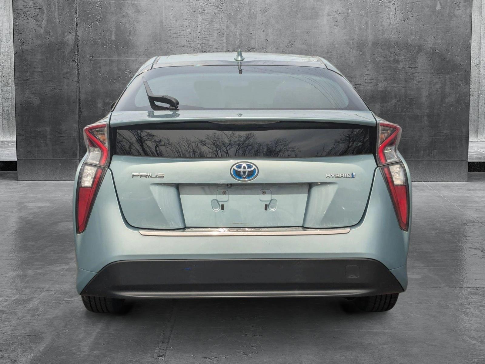 2016 Toyota Prius Vehicle Photo in Cockeysville, MD 21030-2508