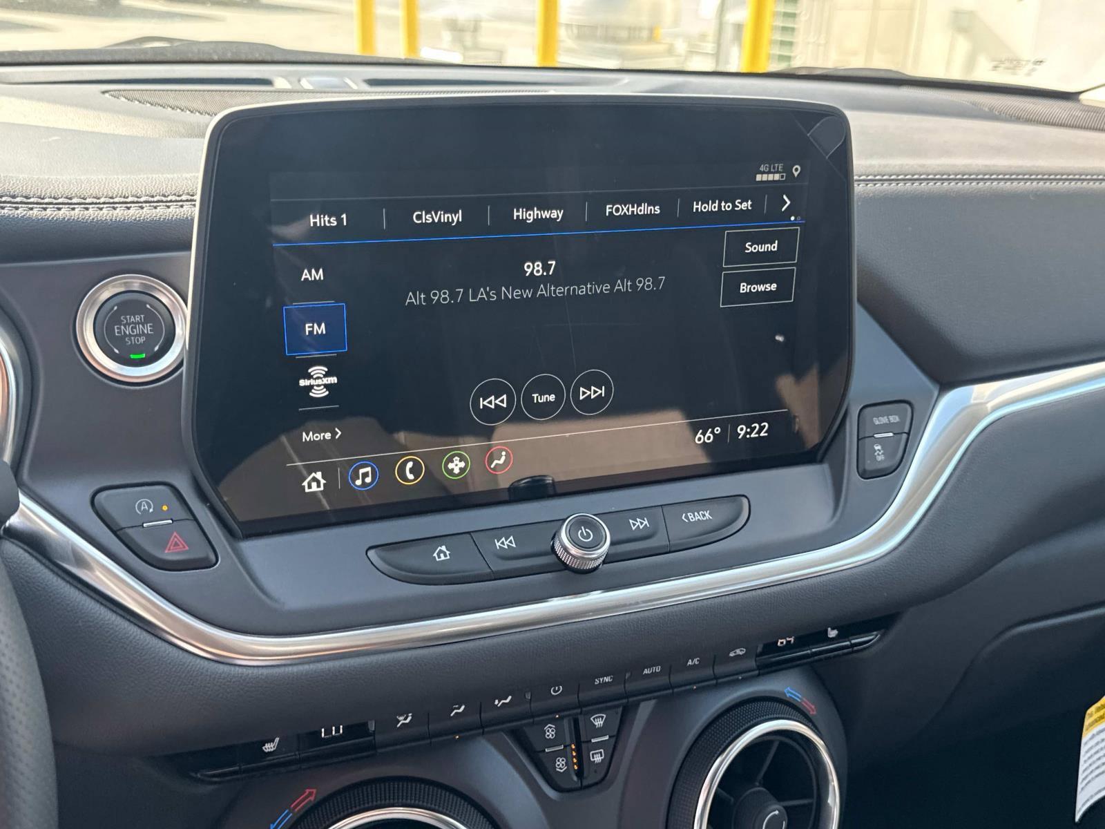2025 Chevrolet Blazer Vehicle Photo in LOS ANGELES, CA 90007-3794