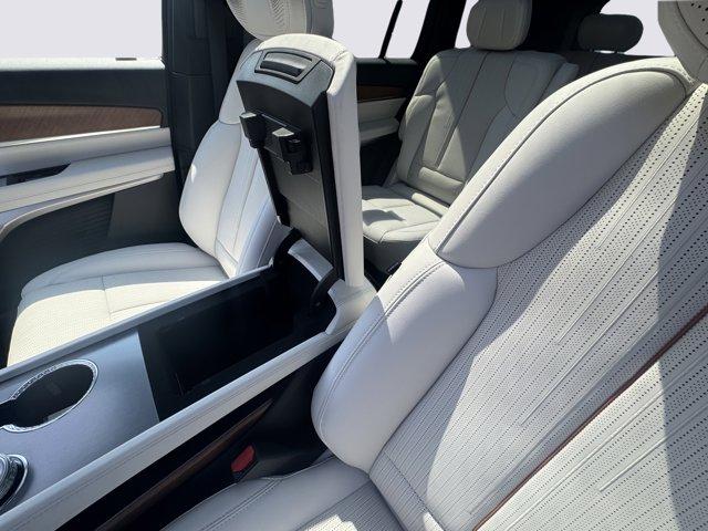 2026 Cadillac VISTIQ Vehicle Photo in LEOMINSTER, MA 01453-2952