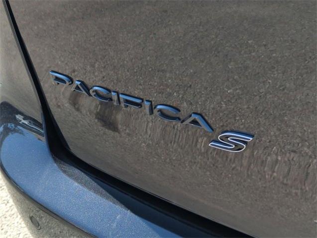 2019 Chrysler Pacifica Vehicle Photo in PASADENA, CA 91107-3803