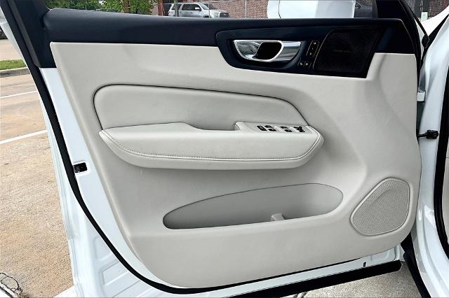 2022 Volvo XC60 Vehicle Photo in Houston, TX 77007