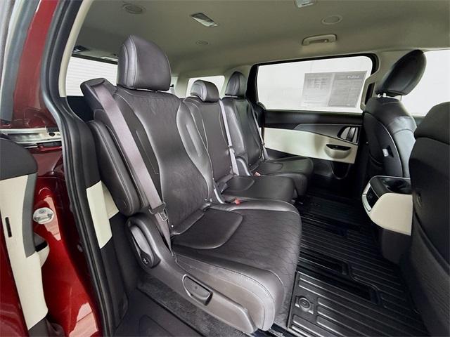 2023 Kia Carnival Vehicle Photo in Everett, WA 98204