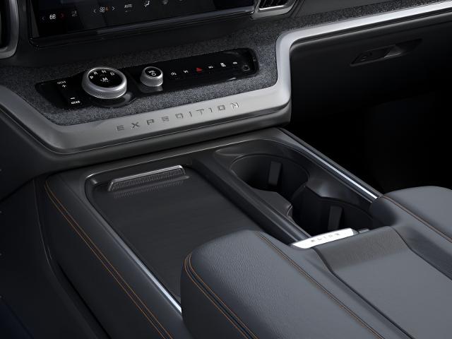 2025 Ford Expedition Vehicle Photo in Neenah, WI 54956