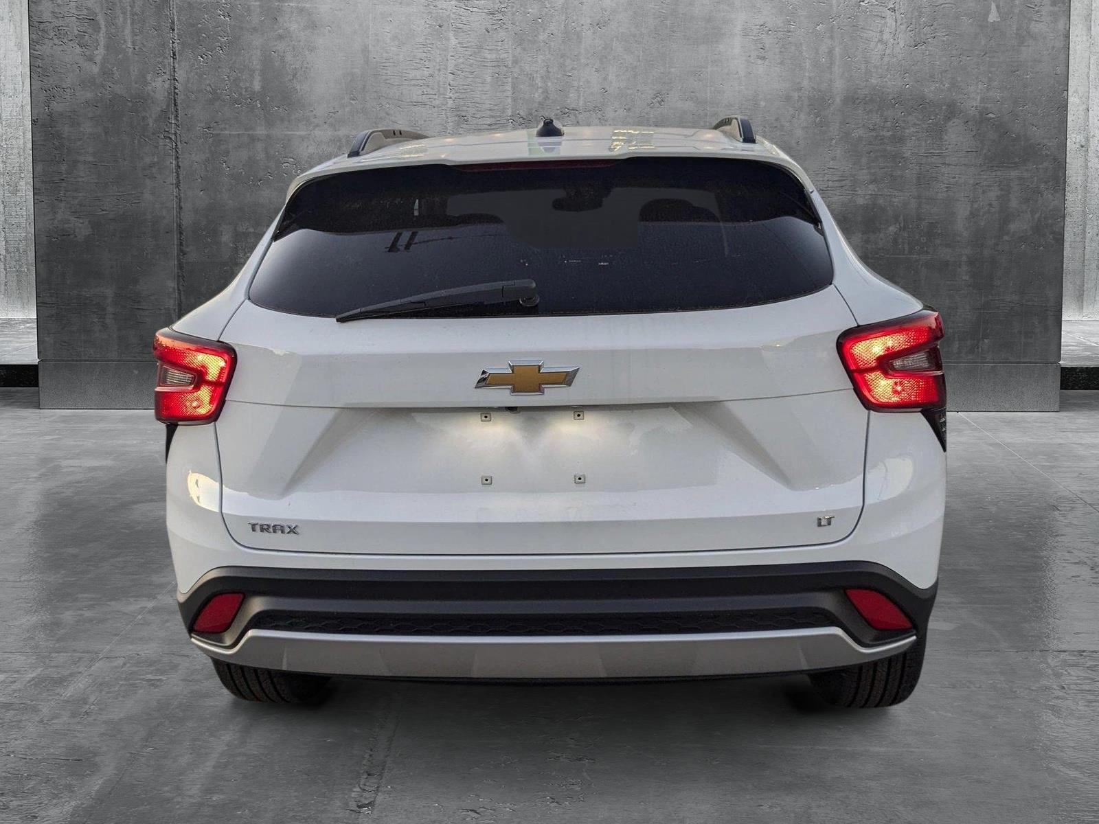 2025 Chevrolet Trax Vehicle Photo in GREENACRES, FL 33463-3207
