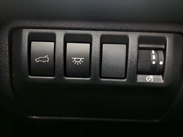2025 Subaru Ascent Vehicle Photo in Green Bay, WI 54304