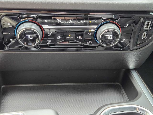 2023 Chevrolet Silverado 1500 Vehicle Photo in DENTON, TX 76210-9321