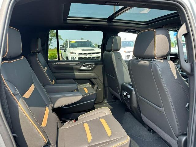 2024 GMC Yukon XL Vehicle Photo in COLUMBIA, MO 65203-3903