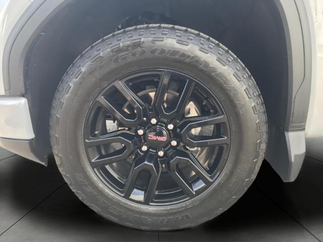 2024 GMC Sierra 1500 Vehicle Photo in GREEN BAY, WI 54303-3330